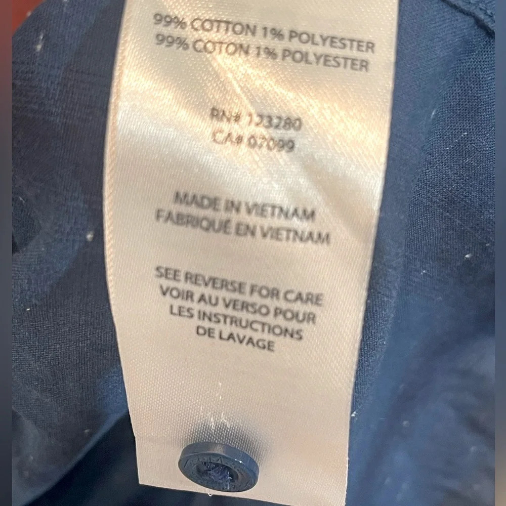 Travis Mathew Short Sleeve Button Up Size Medium - image 7